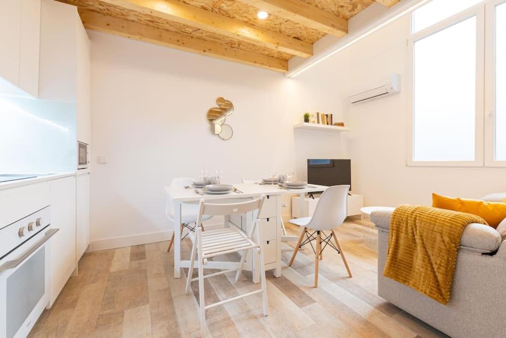 Appartement Amplio Apto A 300m De Retiro *